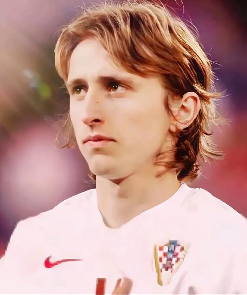 哈兰德还是留了后手，当初加盟多特，和现在在曼城