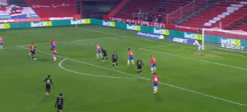 约基奇37+9+8掘金力克活塞 76人险胜爵士3连胜