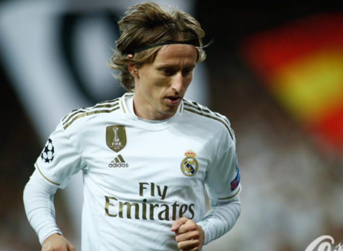 NBA今日里程碑！字母哥历史第1，库里超越乔丹，德罗赞26000分